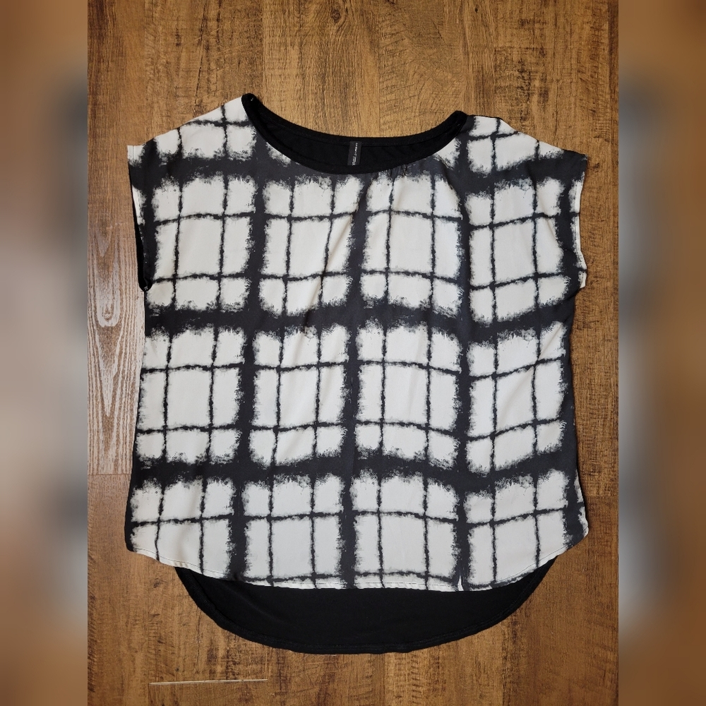 FREE WITH BUNDLE Yuni Los Angeles windowpane check blouse